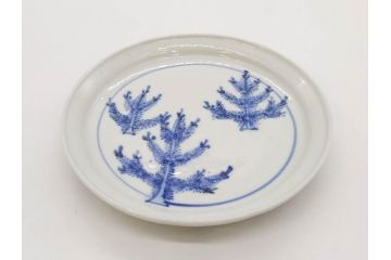 正木春蔵　九谷焼　染付　色絵　松梅文　約14cm　4.7寸　緻密なデザインが魅力の小皿5枚セット(花、樹木、豆皿、和皿、和食器、四寸七分)(R-079518)