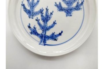 正木春蔵　九谷焼　染付　色絵　松梅文　約14cm　4.7寸　緻密なデザインが魅力の小皿5枚セット(花、樹木、豆皿、和皿、和食器、四寸七分)(R-079518)