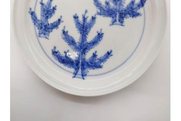 正木春蔵　九谷焼　染付　色絵　松梅文　約14cm　4.7寸　緻密なデザインが魅力の小皿5枚セット(花、樹木、豆皿、和皿、和食器、四寸七分)(R-079518)