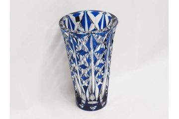フランス　Saint Louis(サンルイ)　クリスタルガラス　青被せ　高さ 約30cm　キラリと輝くカッティングが見事なフラワーベース(花瓶、花生、花入、花器、カットガラス)(R-079522)