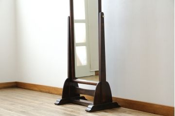 中古　松本民芸家具　シンプルながら品の良い佇まいが魅力のD型姿見(スタンドミラー、鏡)(定価約14万8千円)(R-079536)