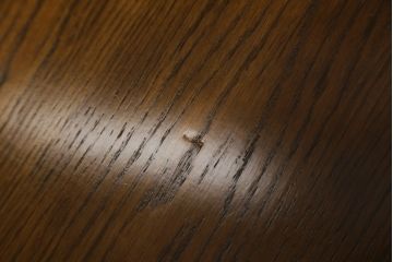 中古　飛騨産業　キツツキマーク　穂高シリーズ　気品あるクラシカルなデザインが魅力的なセンターテーブル(ローテーブル、リビングテーブル)(R-079537)