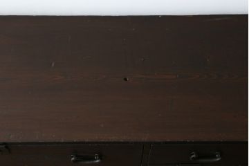 和製アンティーク　上手物!!　前面欅(ケヤキ)材　檜(ヒノキ)材　落ち着きのある佇まいが魅力的な大型関西帳場箪笥(時代箪笥、和たんす、収納タンス、整理箪笥、引き出し、サイドボード、サイドチェスト)(R-079538)