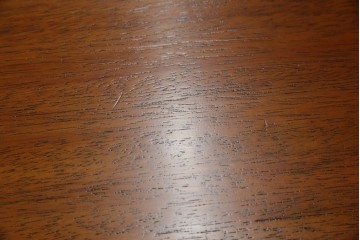 中古　DREXEL HERITAGE(ドレクセルヘリテイジ)　Triune(トライユン)　マホガニー材　クラシカルな佇まいのカクテルテーブル(センターテーブル、リビングテーブル、ローテーブル)(R-079539)