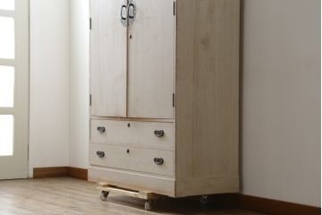 和製ビンテージ　国産　職人手造り品　透かしの金具が素敵な総桐箪笥(総桐たんす、並厚、和タンス、着物箪笥、衣装箪笥、引き出し、ヴィンテージ)(R-079543)