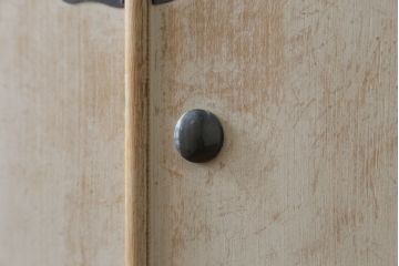 和製ビンテージ　国産　職人手造り品　透かしの金具が素敵な総桐箪笥(総桐たんす、並厚、和タンス、着物箪笥、衣装箪笥、引き出し、ヴィンテージ)(R-079543)