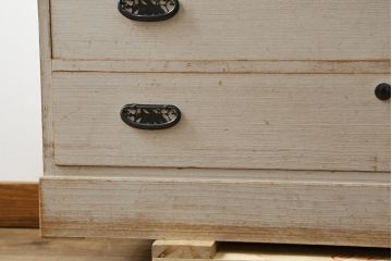 和製ビンテージ　国産　職人手造り品　透かしの金具が素敵な総桐箪笥(総桐たんす、並厚、和タンス、着物箪笥、衣装箪笥、引き出し、ヴィンテージ)(R-079543)