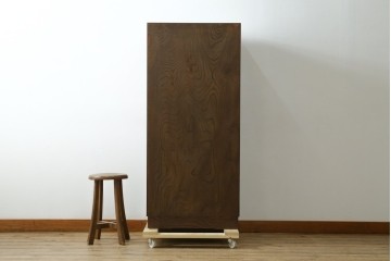 中古　美品　岩谷堂箪笥　引き出し7杯　こだわりの意匠が目を引く縦型チェスト　(R-079544)