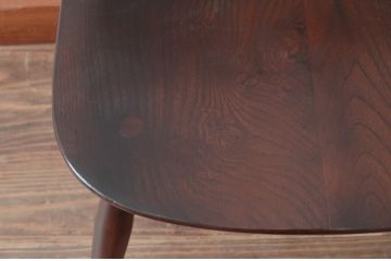 イギリスビンテージ　ERCOL(アーコール)　落ち着いた色味とシンプルなデザインが魅力的なフープバックチェア(ダイニングチェア、ウィンザーチェア、ウインザーチェア、ワークチェア、板座チェア、椅子、イス、ヴィンテージ、英国、北欧)(R-079548)