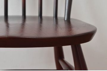 イギリスビンテージ　ERCOL(アーコール)　落ち着いた色味とシンプルなデザインが魅力的なフープバックチェア(ダイニングチェア、ウィンザーチェア、ウインザーチェア、ワークチェア、板座チェア、椅子、イス、ヴィンテージ、英国、北欧)(R-079548)
