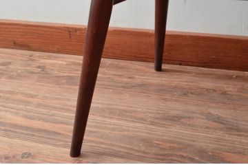 イギリスビンテージ　ERCOL(アーコール)　落ち着いた色味とシンプルなデザインが魅力的なフープバックチェア(ダイニングチェア、ウィンザーチェア、ウインザーチェア、ワークチェア、板座チェア、椅子、イス、ヴィンテージ、英国、北欧)(R-079548)