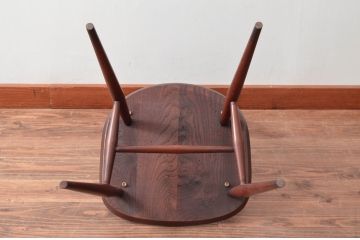イギリスビンテージ　ERCOL(アーコール)　落ち着いた色味とシンプルなデザインが魅力的なフープバックチェア(ダイニングチェア、ウィンザーチェア、ウインザーチェア、ワークチェア、板座チェア、椅子、イス、ヴィンテージ、英国、北欧)(R-079548)