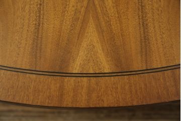中古　アメリカ　高級輸入家具　DECCA(デッカ)　天板下収納付き　高級感のある美しい木目が魅力の大型ラウンドテーブル(丸テーブル、円卓、6人掛け、6P、食卓、ダイニングテーブル)(定価約110万円)(R-079550)