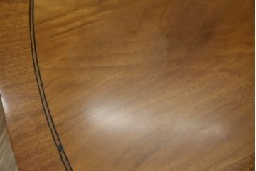 中古　アメリカ　高級輸入家具　DECCA(デッカ)　天板下収納付き　高級感のある美しい木目が魅力の大型ラウンドテーブル(丸テーブル、円卓、6人掛け、6P、食卓、ダイニングテーブル)(定価約110万円)(R-079550)