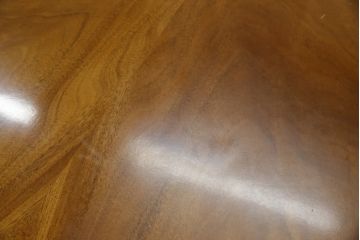 中古　アメリカ　高級輸入家具　DECCA(デッカ)　天板下収納付き　高級感のある美しい木目が魅力の大型ラウンドテーブル(丸テーブル、円卓、6人掛け、6P、食卓、ダイニングテーブル)(定価約110万円)(R-079550)