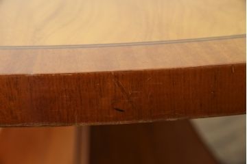 中古　アメリカ　高級輸入家具　DECCA(デッカ)　天板下収納付き　高級感のある美しい木目が魅力の大型ラウンドテーブル(丸テーブル、円卓、6人掛け、6P、食卓、ダイニングテーブル)(定価約110万円)(R-079550)