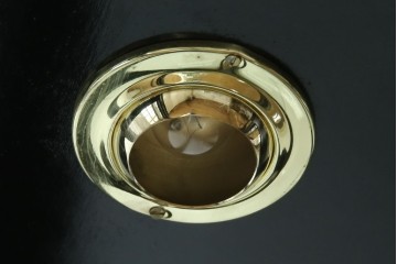 アジアンビンテージ　シノワズリ様式　照明付き　細部までこだわりの装飾が施された六角形のキュリオケース　(R-079552)