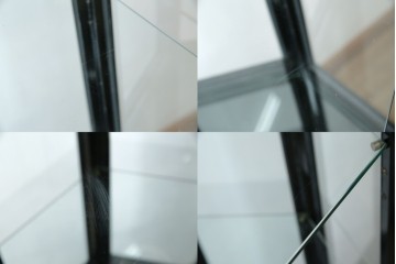 アジアンビンテージ　シノワズリ様式　照明付き　細部までこだわりの装飾が施された六角形のキュリオケース　(R-079552)