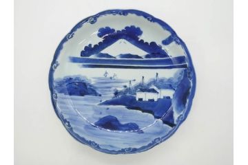 江戸期　古伊万里　染付　富士山・山水図　約29cm　9.5寸　落ち着いた佇まいを感じる大皿(風景、海、和皿、和食器、九寸五分)(R-079556)