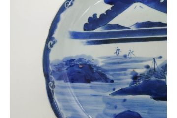江戸期　古伊万里　染付　富士山・山水図　約29cm　9.5寸　落ち着いた佇まいを感じる大皿(風景、海、和皿、和食器、九寸五分)(R-079556)