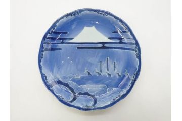 江戸期　古伊万里　染付　富士山・山水図　約30cm　9.7寸　丁寧な絵付けが優美な大皿(干し網、ツバメ、海、波、風景、和皿、和食器、九寸七分)(R-079557)