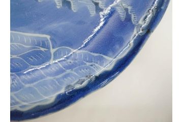 江戸期　古伊万里　染付　富士山・山水図　約30cm　9.7寸　丁寧な絵付けが優美な大皿(干し網、ツバメ、海、波、風景、和皿、和食器、九寸七分)(R-079557)