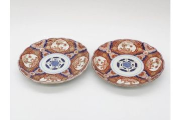 太明成化年製　上手物　古伊万里　赤絵　色絵　染錦　約22cm　7.2寸　金彩が豪華で美しい中皿2枚セット(菊、花、和皿、和食器、七寸二分)(R-079558)