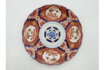 太明成化年製　上手物　古伊万里　赤絵　色絵　染錦　約22cm　7.2寸　金彩が豪華で美しい中皿2枚セット(菊、花、和皿、和食器、七寸二分)(R-079558)