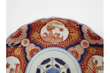 太明成化年製　上手物　古伊万里　赤絵　色絵　染錦　約22cm　7.2寸　金彩が豪華で美しい中皿2枚セット(菊、花、和皿、和食器、七寸二分)(R-079558)