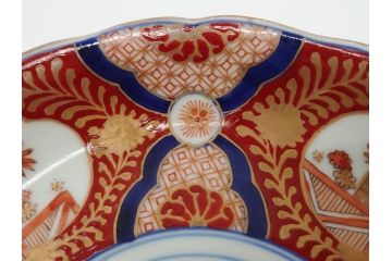 太明成化年製　上手物　古伊万里　赤絵　色絵　染錦　約22cm　7.2寸　金彩が豪華で美しい中皿2枚セット(菊、花、和皿、和食器、七寸二分)(R-079558)