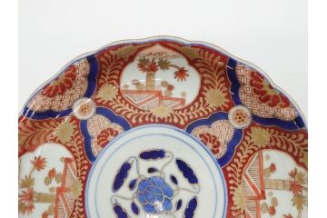太明成化年製　上手物　古伊万里　赤絵　色絵　染錦　約22cm　7.2寸　金彩が豪華で美しい中皿2枚セット(菊、花、和皿、和食器、七寸二分)(R-079558)