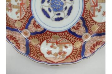 太明成化年製　上手物　古伊万里　赤絵　色絵　染錦　約22cm　7.2寸　金彩が豪華で美しい中皿2枚セット(菊、花、和皿、和食器、七寸二分)(R-079558)