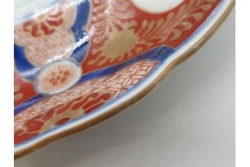 太明成化年製　赤絵　色絵　染錦　約23cm　7.4寸　緻密な意匠に惹かれる中皿3枚セット(金彩、菊、花、和皿、和食器、七寸四分)(R-079559)