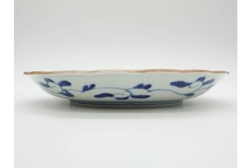 太明成化年製　赤絵　色絵　染錦　約23cm　7.4寸　緻密な意匠に惹かれる中皿3枚セット(金彩、菊、花、和皿、和食器、七寸四分)(R-079559)