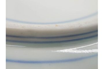 太明成化年製　赤絵　色絵　染錦　約23cm　7.4寸　緻密な意匠に惹かれる中皿3枚セット(金彩、菊、花、和皿、和食器、七寸四分)(R-079559)