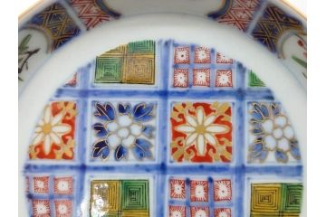 江戸期　大聖寺伊万里　染付　格子文　石畳文　奇玉珍玩　約10cm　3.3寸　華やかで美しい小皿2枚セット(色絵、小紋、梅、菊、花、松、なます皿、豆皿、手塩皿、深皿、和皿、和食器、三寸三分)(R-079560)