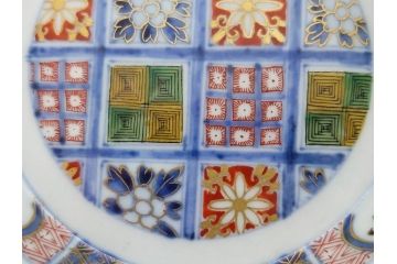 江戸期　大聖寺伊万里　染付　格子文　石畳文　奇玉珍玩　約10cm　3.3寸　華やかで美しい小皿2枚セット(色絵、小紋、梅、菊、花、松、なます皿、豆皿、手塩皿、深皿、和皿、和食器、三寸三分)(R-079560)