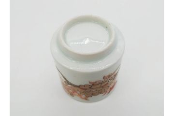 江戸期　古伊万里　染付　牡丹のデザインが上品なお猪口5客セット(金彩、ちょう、蝶、花、蕎麦猪口、酒器、おちょこ、御猪口、湯呑み、湯のみ、和食器)(R-079563)