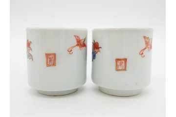 江戸期　古伊万里　染付　牡丹のデザインが上品なお猪口5客セット(金彩、ちょう、蝶、花、蕎麦猪口、酒器、おちょこ、御猪口、湯呑み、湯のみ、和食器)(R-079563)