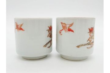 江戸期　古伊万里　染付　牡丹のデザインが上品なお猪口5客セット(金彩、ちょう、蝶、花、蕎麦猪口、酒器、おちょこ、御猪口、湯呑み、湯のみ、和食器)(R-079563)