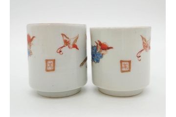 江戸期　古伊万里　染付　清淑な雰囲気を感じられるお猪口5客セット(金彩、ちょう、蝶、花、蕎麦猪口、酒器、おちょこ、御猪口、湯呑み、湯のみ、和食器)(R-079564)