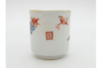 江戸期　古伊万里　染付　緻密な絵付けが美しいお猪口7客セット(金彩、ちょう、蝶、花、蕎麦猪口、酒器、おちょこ、御猪口、湯呑み、湯のみ、和食器)(R-079565)
