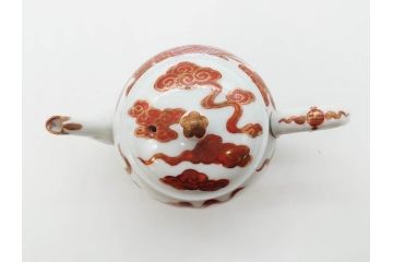 明治期　九谷焼　赤絵　金彩　鳳凰図　厳かな風格のある急須(鳥、雲文、和食器、水注、茶道具、茶器、水指、水差)(R-079566)