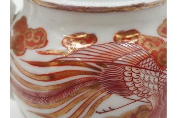 明治期　九谷焼　赤絵　金彩　鳳凰図　厳かな風格のある急須(鳥、雲文、和食器、水注、茶道具、茶器、水指、水差)(R-079566)