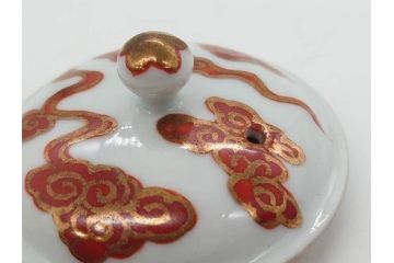 明治期　九谷焼　赤絵　金彩　鳳凰図　厳かな風格のある急須(鳥、雲文、和食器、水注、茶道具、茶器、水指、水差)(R-079566)