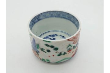 江戸期　古伊万里　染付　5.1寸・2.9寸　匠の美技が光る鉢2点&蓋付き湯呑みセット(山水図、楼閣図、風景、松竹梅、吉祥文様、煎茶、湯のみ、金彩、深皿、中皿、和食器、和皿、五寸一分、二寸九分)(R-079568)