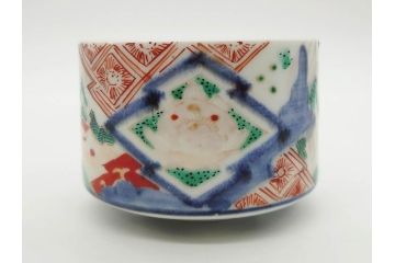 江戸期　古伊万里　染付　5.1寸・2.9寸　匠の美技が光る鉢2点&蓋付き湯呑みセット(山水図、楼閣図、風景、松竹梅、吉祥文様、煎茶、湯のみ、金彩、深皿、中皿、和食器、和皿、五寸一分、二寸九分)(R-079568)