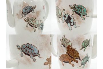 明治期　伊万里　肥蝶山　栞岳造　独創的な亀のデザインが目を引く茶器セット(金彩、天清鶴能高、急須、湯冷まし、湯飲み5客、塩笥茶碗、かめ、カメ、磁器、茶道具)(R-079569)