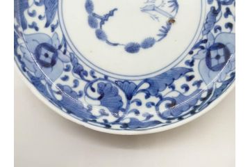 江戸期　古伊万里　染付　冨貴長春　松竹梅　牡丹唐草文様　約17cm　5.6寸　雅な絵付けに目を奪われる中皿3枚セット(窓絵、和皿、和食器、五寸六分)(R-079572)
