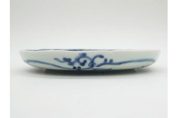 江戸期　古伊万里　染付　冨貴長春　松竹梅　牡丹唐草文様　約17cm　5.6寸　雅な絵付けに目を奪われる中皿3枚セット(窓絵、和皿、和食器、五寸六分)(R-079572)